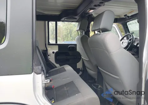 2010 Jeep Wrangler Unlimited Sport from USA, damaged, VIN 1J4BB3H19AL136283